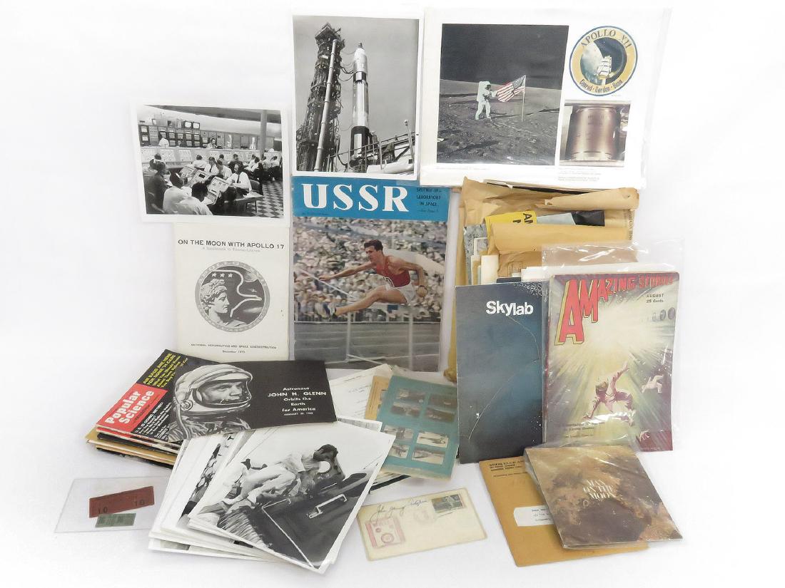 LOT ASSORTED SPACE EXPLORATION EPHEMERA INCLUDING NASA (1 of 8)