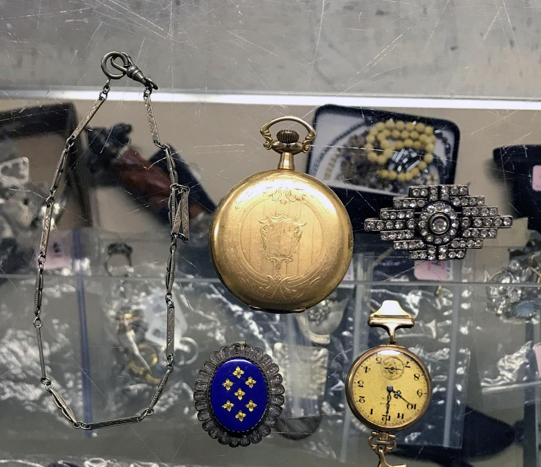 LOT ASSORTED VINTAGE JEWELRY INCLUDING LADY'S PENDANT (1 of 1)