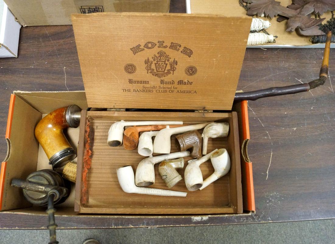 LOT INCLUDING VINTAGE PIPES INCLUDING CLAY, MEERSCHAUM, (1 of 1)