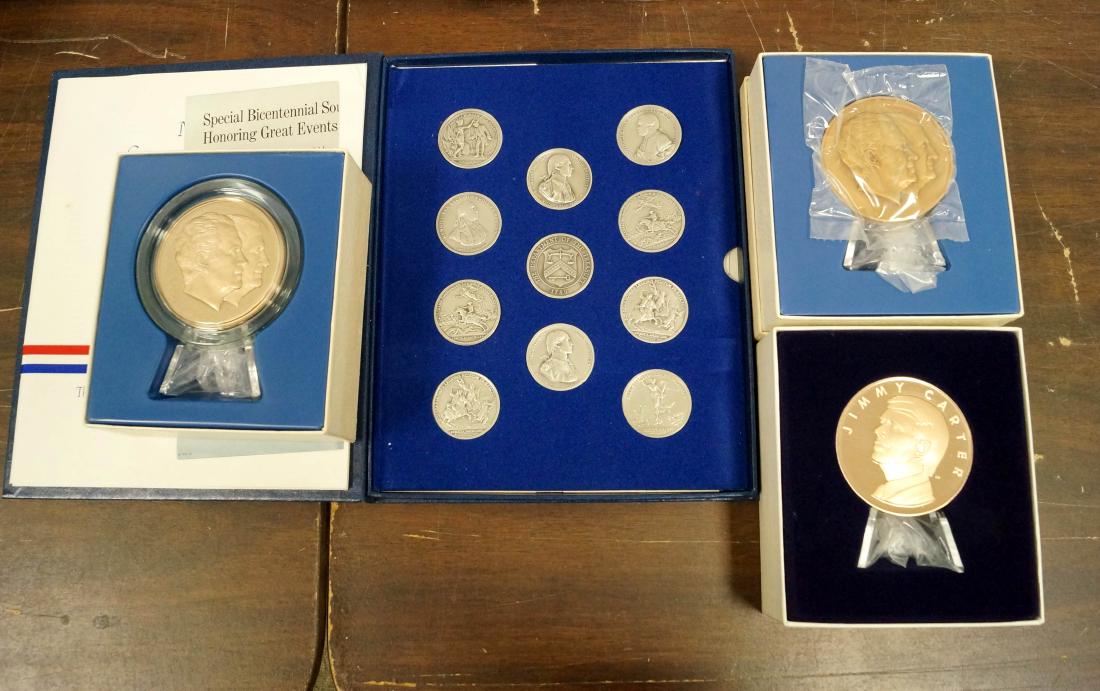 LOT ASSORTED FRANKLIN MINT INAUGURAL BRONZE METALS AND (1 of 1)