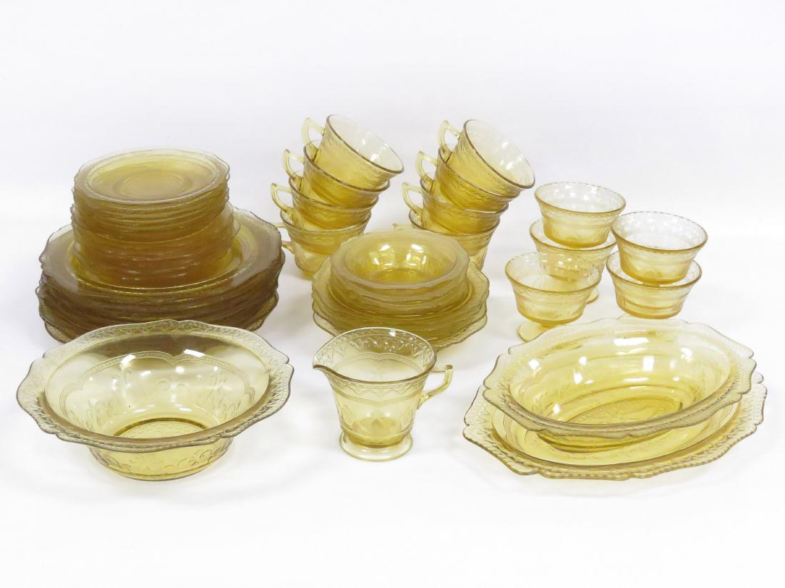 PARTIAL SERVICE YELLOW DEPRESSION GLASS DINNER WARE (1 of 4)