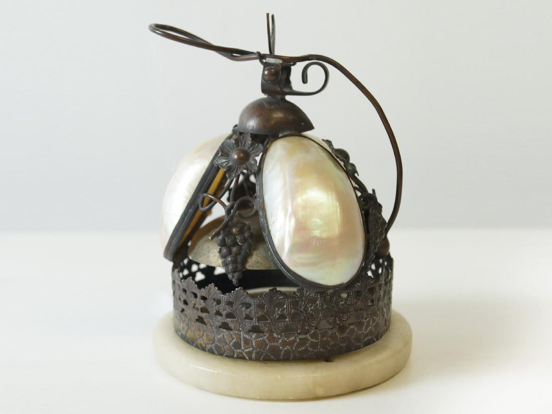 VICTORIAN MOTHER-OF-PEARL MOUNTED DINNER BELL. HEIGHT 4 (1 of 1)