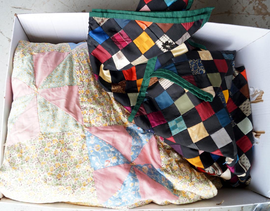 LOT (3) VINTAGE QUILTS AND TABLE RUNNER (1 of 1)