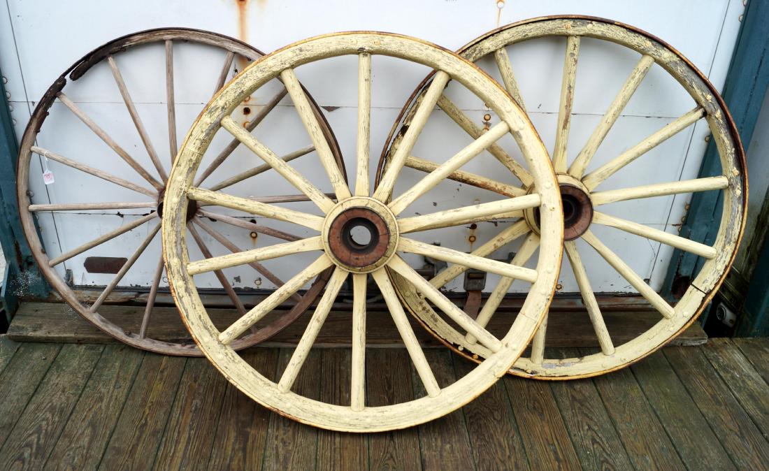 LOT (3) VINTAGE WAGON WHEELS. DIAMETER 40" & 46" (1 of 1)