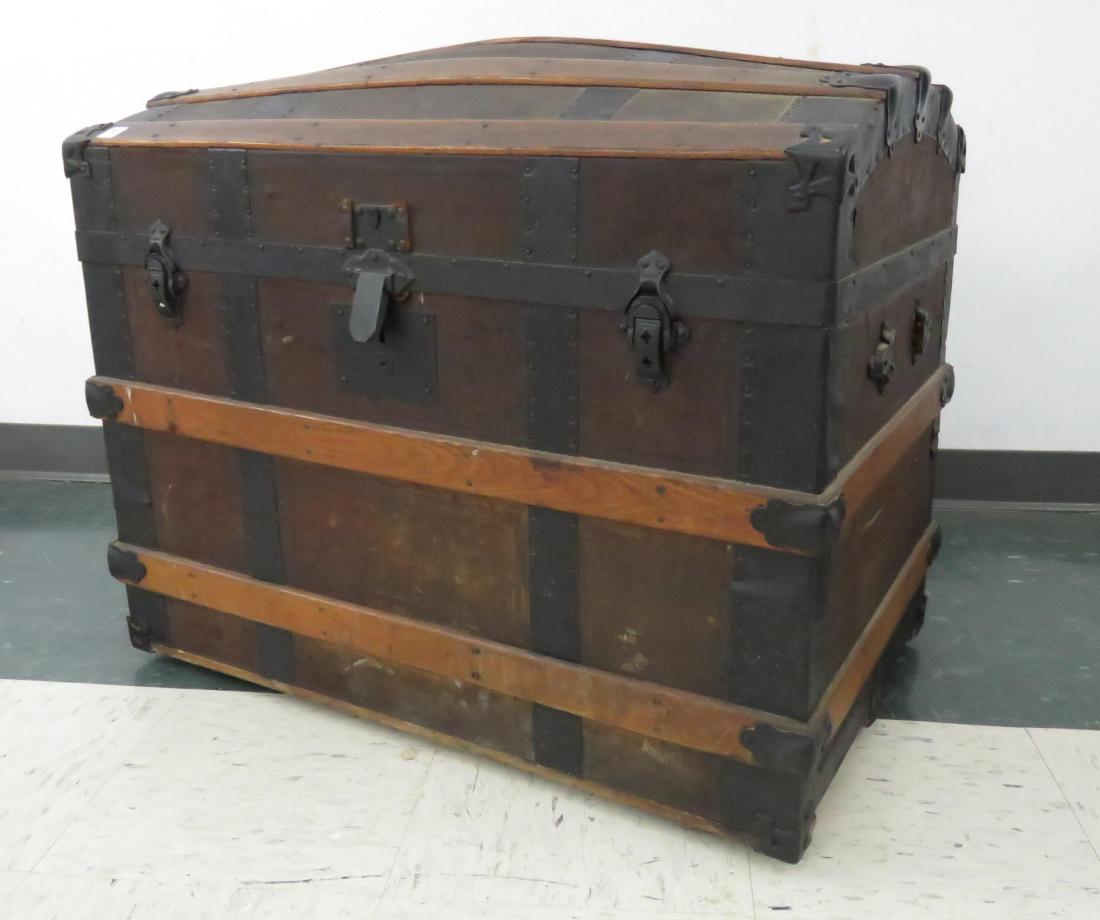 OAK BOUND DOME-TOP TRUNK, 19/20TH CENTURY (1 of 1)