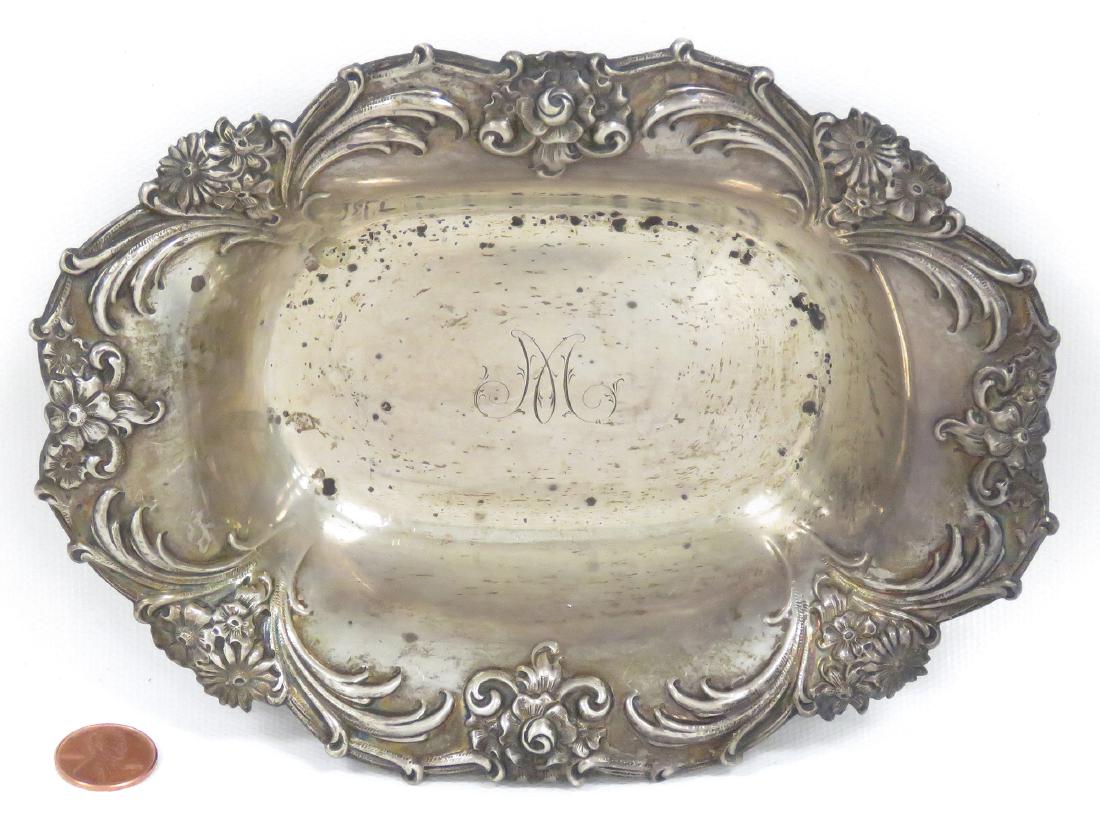 ART NOUVEAU STERLING OVAL DISH, MONOGRAMMED WALLACE. (1 of 4)