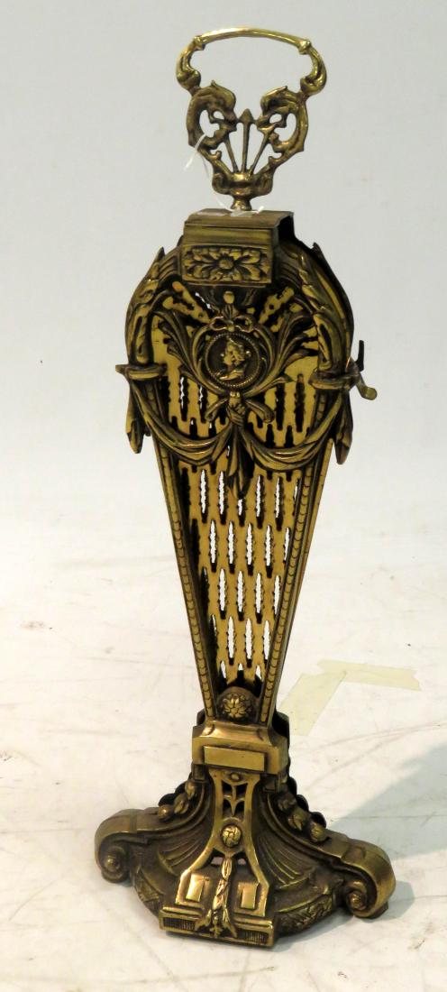 VICTORIAN STYLE BRASS FAN FIRE PLACE SCREEN. HEIGHT 28" (1 of 1)