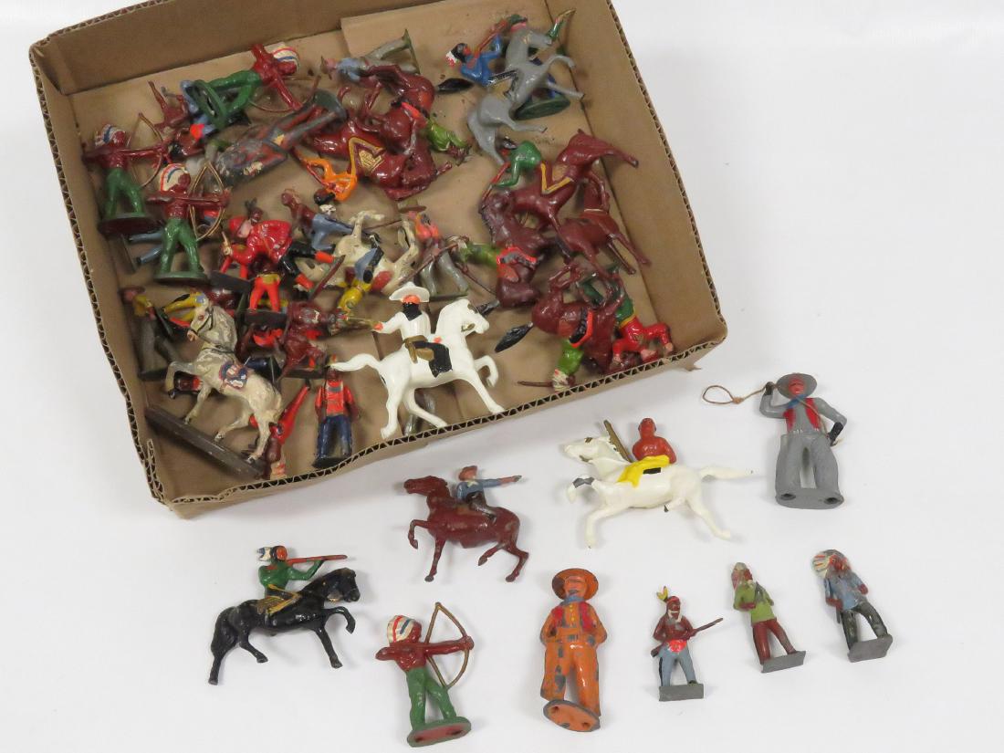 LOT ASSORTED VINTAGE PAINTED LEAD COWBOYS AND INDIANS (1 of 4)