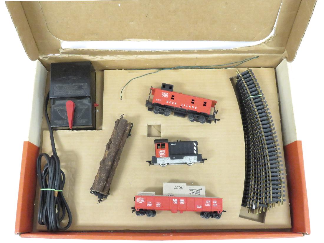 LIONEL HO SCALE, #5735 ROCK ISLAND HUSKY SWITCHER TRAIN (1 of 2)