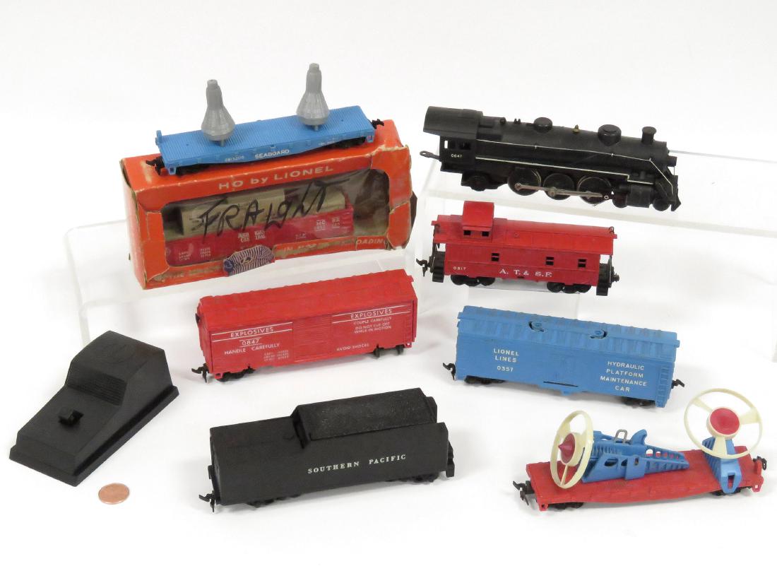 LOT (9) LIONEL HO SCALE INCLUDING #0647 4-6-2 STEAM (1 of 1)