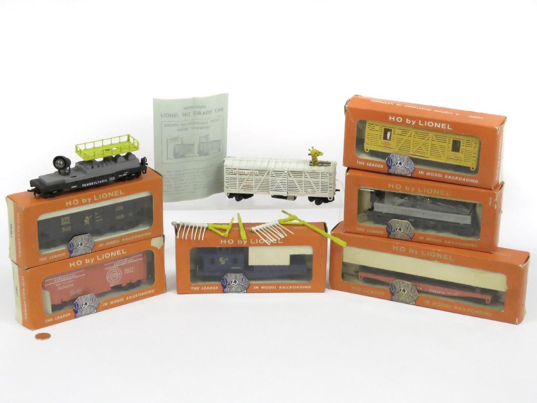 LOT (8) LIONEL HO SCALE ROLLING STOCK INCLUDING #0863 (1 of 2)