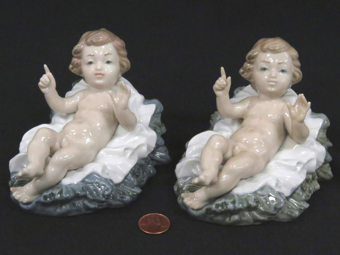 LOT (2) LLADRO PORCELAIN CRECHE FIGURES (1 of 1)