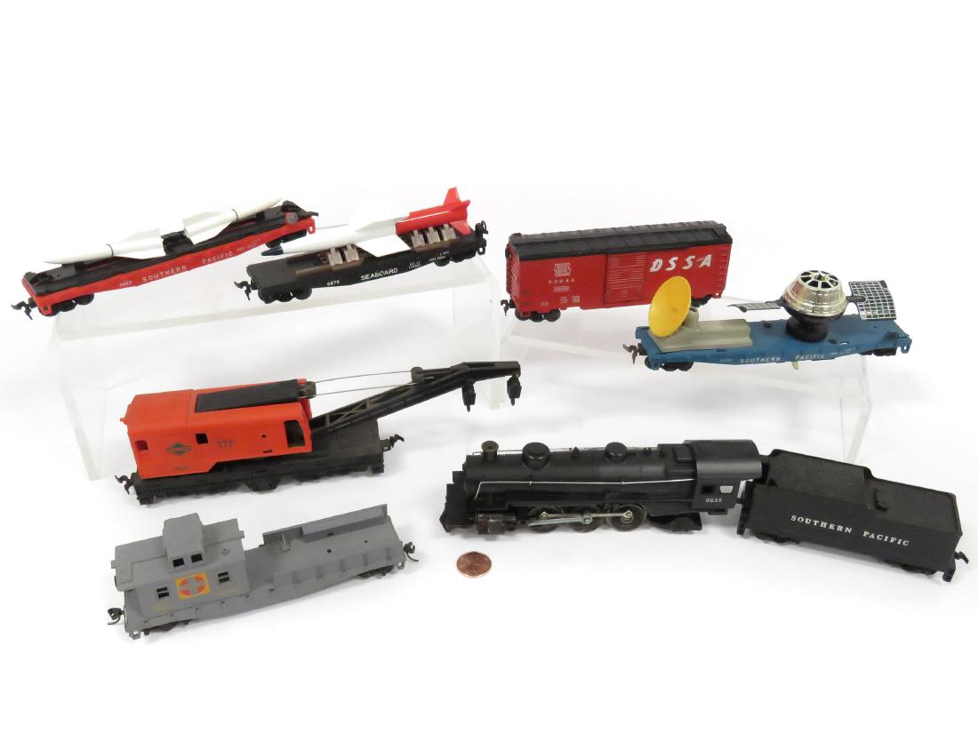 LOT (8) LIONEL HO SCALE INCLUDING #0635 4-6-2 STEAM (1 of 2)