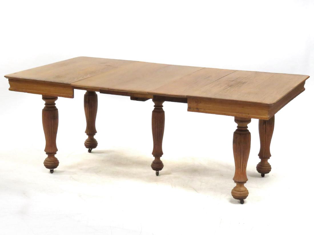VINTAGE OAK EXTENSION DINING TABLE WITH (3) 11 1/2" (1 of 2)