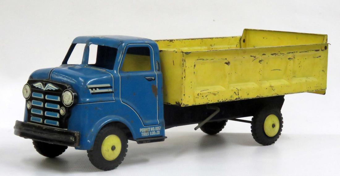 VINTAGE LUMAR (MARX) STAMPED STEEL/DUMP TRUCK. LENGTH (1 of 1)