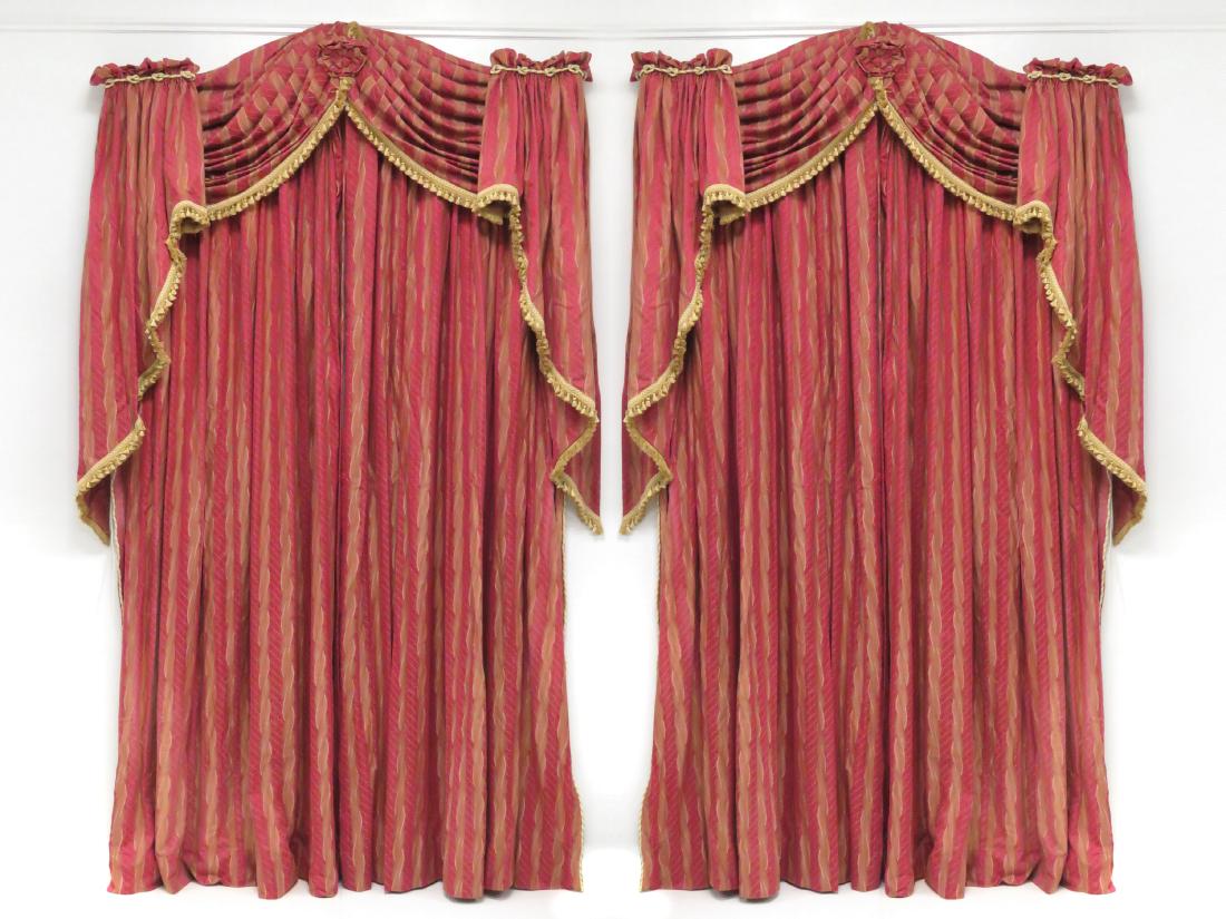 LOT DESIGNER DRAPERY INCLUDING (2) VALANCES, WIDTH 68" (1 of 4)
