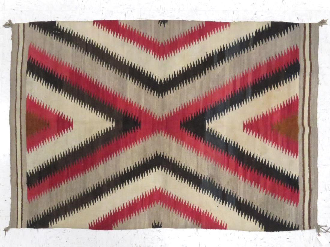VINTAGE NATIVE AMERICAN EYE DAZZLER RUG. 4' X 6'3" (1 of 4)