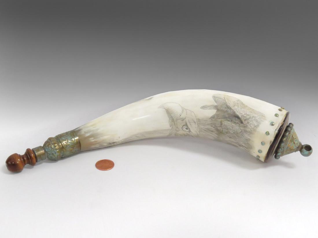 SCRIMSHAW DECORATED HORN POWDER HORN, 20TH CENTURY.: SCRIMSHAW DECORATED HORN POWDER HORN, 20TH CENTURY. LENGTH 14"