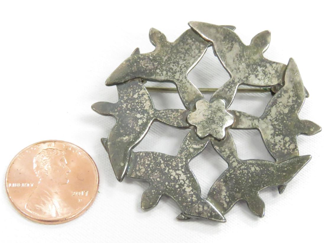 VINTAGE GJUTERI BRONSIL/SWEDISH STERLING FLYING BIRDS (1 of 2)