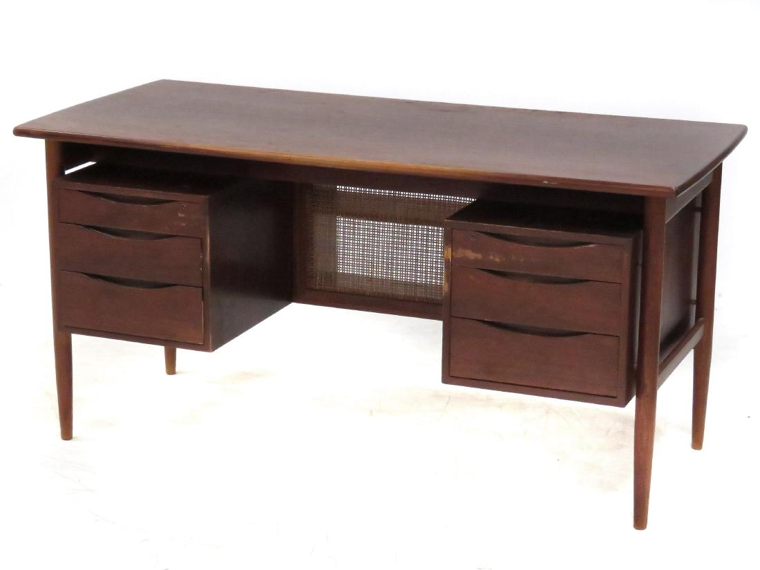 MID-CENTURY MODERN TEAK DESK WITH FLOATING TOP. HEIGHT (1 of 3)