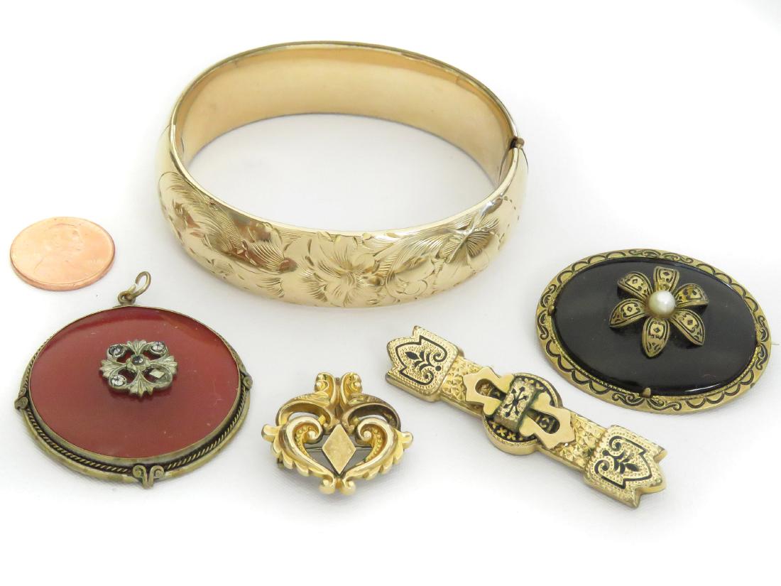 LOT (5) VICTORIAN GOLD FILLED COSTUME JEWELRY INCLUDING (1 of 2)