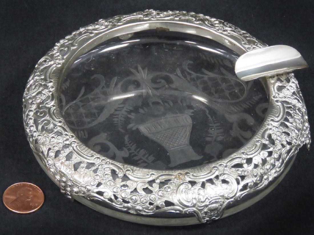 GERMAN .800 SILVER/INTAGLIO CRYSTAL ASH RECEIVER. (1 of 3)