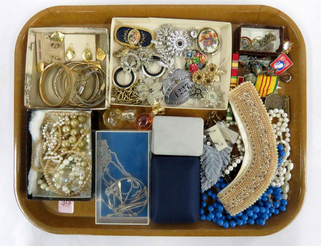 LOT ASSORTED COSTUME JEWELRY INCLUDING MILITARY BADGES, (1 of 4)