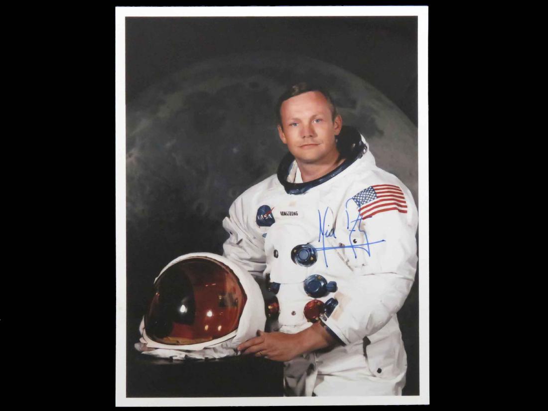 NASA PHOTOGRAPH, BEARING SIGNATURE ASTRONAUT NEIL (1 of 1)