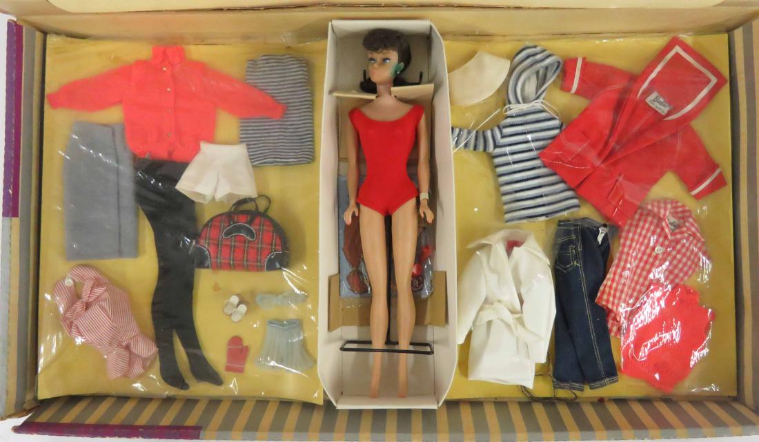 VINTAGE BARBIE DOLL & ACCESSORIES, C.1960-70'S (NIB) (1 of 2)