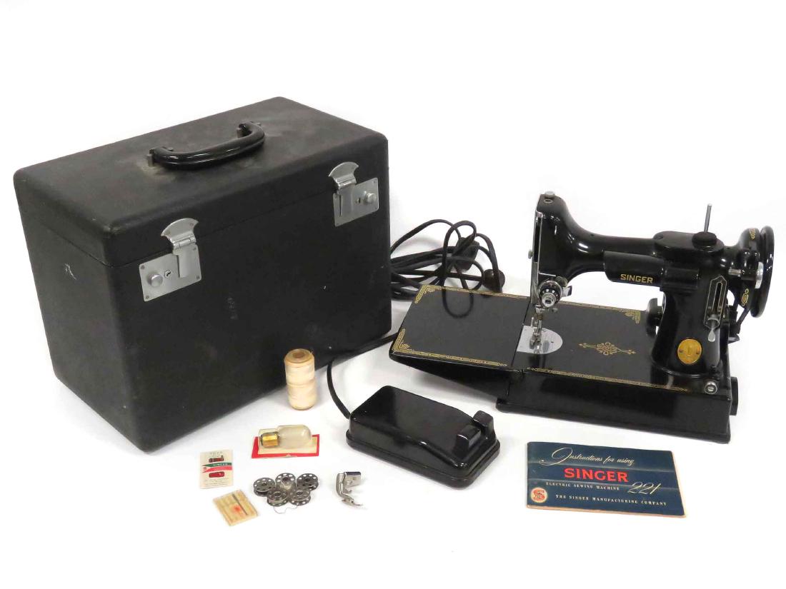 SINGER FEATHERWEIGHT SEWING MACHINE WITH (1 of 2)