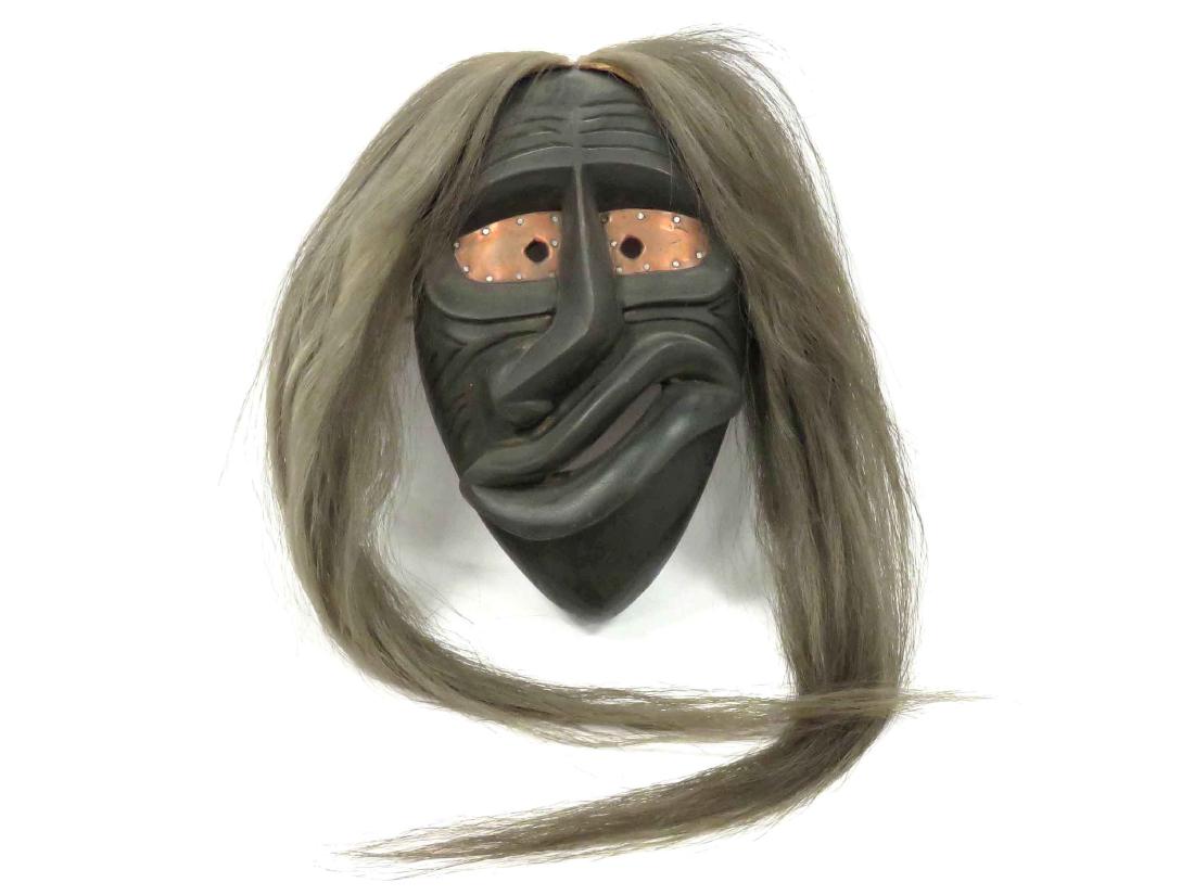 EASTERN WOODLANDS FALSE FACE MASK, OLD BROKEN NOSE. (1 of 2)