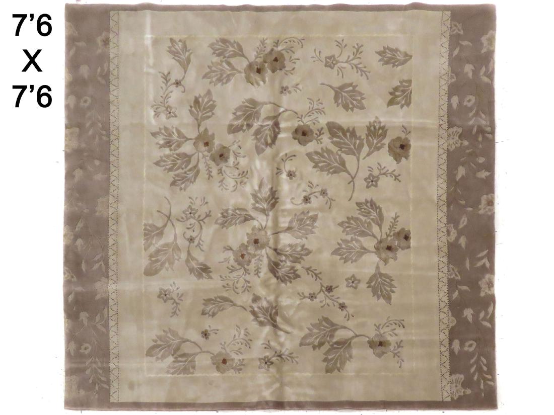 MODERN DESIGN RUG. 7'6" X 7'6" (1 of 4)