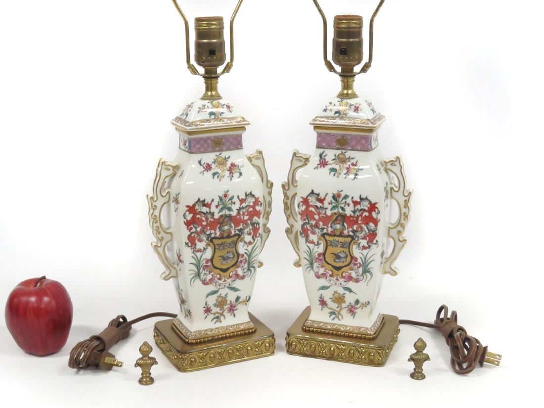 PAIR CHINESE EXPORT STYLE PORCELAIN ARMORIAL DECORATED (1 of 3)