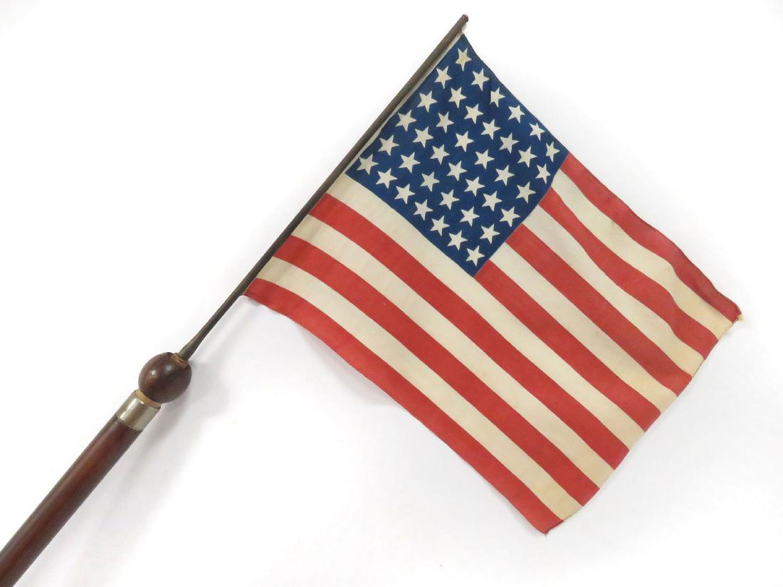 VINTAGE ROSEWOOD GRAINED PARADE CANE WITH CONCEALED 39 (1 of 3)