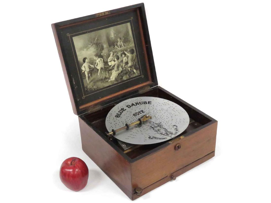 VINTAGE POLYPHON WALNUT 9 1/2" DISC MUSIC BOX. HEIGHT 6 (1 of 3)