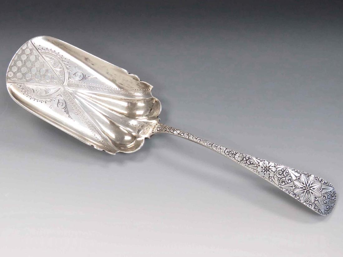 J.E. CALDWELL & CO STERLING SLICE, MONOGRAMMED. LENGTH: J.E. CALDWELL & CO STERLING SLICE, MONOGRAMMED. LENGTH 10"; 3.29 OZT