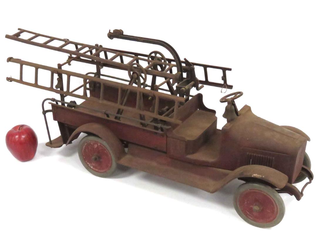 VINTAGE BUDDY "L" LARGE PRESSED STEEL PAINTED CFD FIRE (1 of 1)