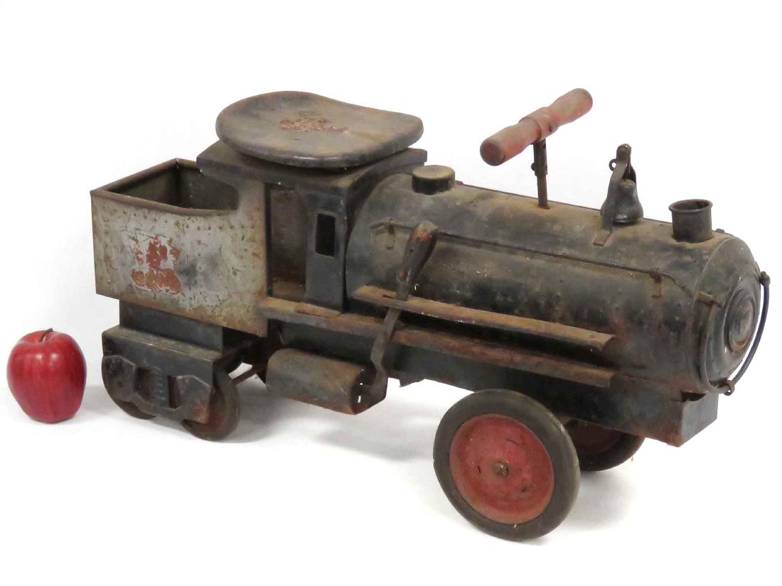 KEYSTONE RAILROAD 6400, STEEL RIDE-ON LOCOMOTIVE. (1 of 1)