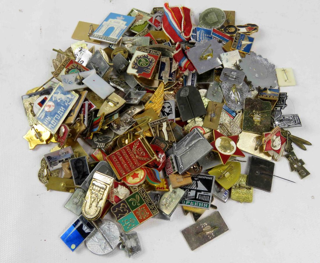 LOT ASSORTED SOVIET BADGES (1 of 3)