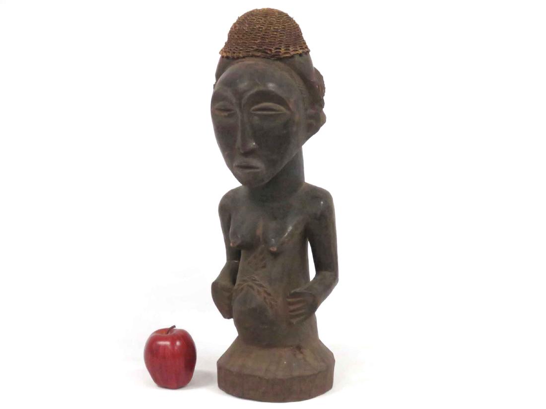 HEMBA, D.R.C., CARVED SINGITI FIGURE. HEIGHT 22" (1 of 2)