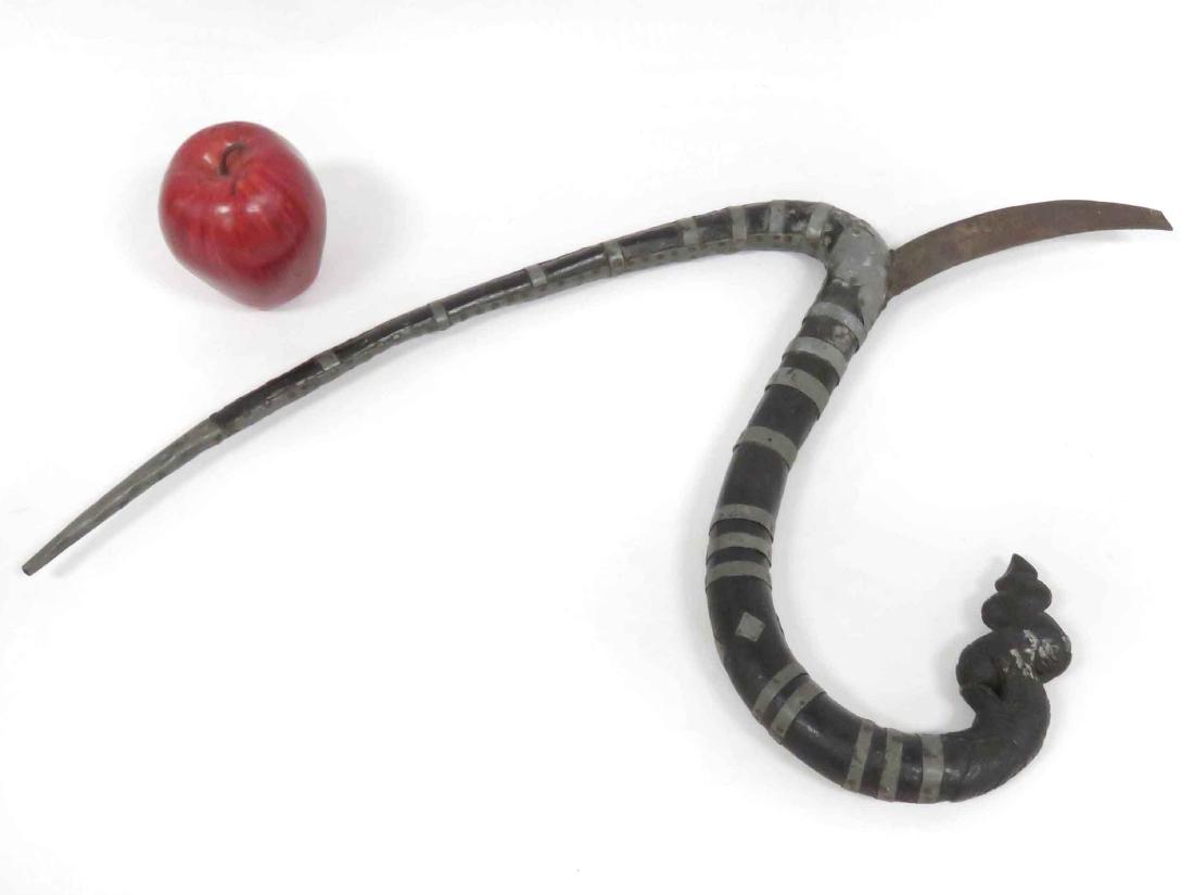 INDONESIAN CARVED/METAL MOUNTED WEAPON. LENGTH 23" (1 of 3)