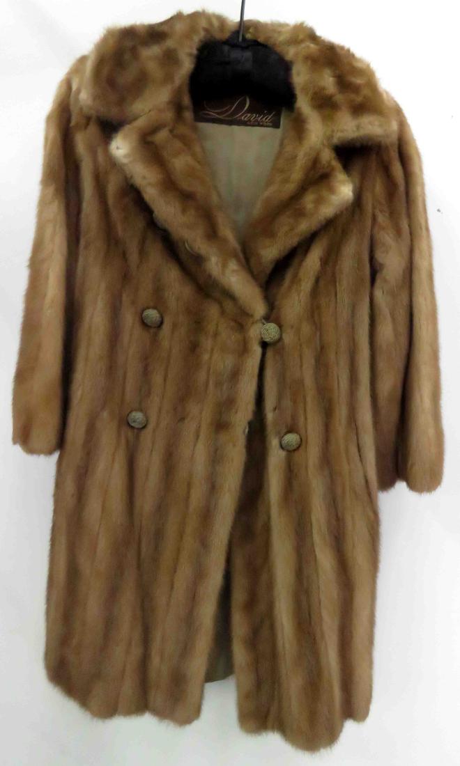 VINTAGE DAVID NEW YORK LIGHT BROWN MINK COAT. SIZE 8 (1 of 2)