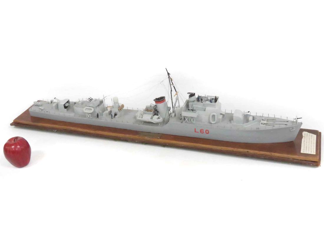 H.M.S. MENDIP, HUNT CLASS ESCORT DESTROYER, TYPE 1: H.M.S. MENDIP, HUNT CLASS ESCORT DESTROYER, TYPE 1 SCALE MODEL, BY F. FEATHERSTONE (FORMER CREWMAN 1942-1946), C.1986. LENGTH 39 1/2"