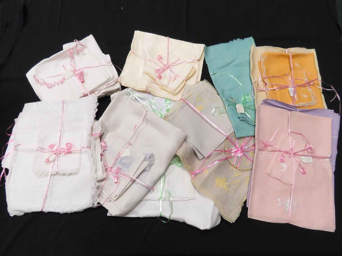 LOT (12) SETS LINEN LUNCHEON CLOTHS/PLACEMATS AND (1 of 5)