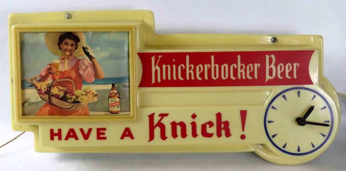 VINTAGE KNICKERBOCKER BEER ILLUMINATED SIGN/CLOCK. (1 of 1)