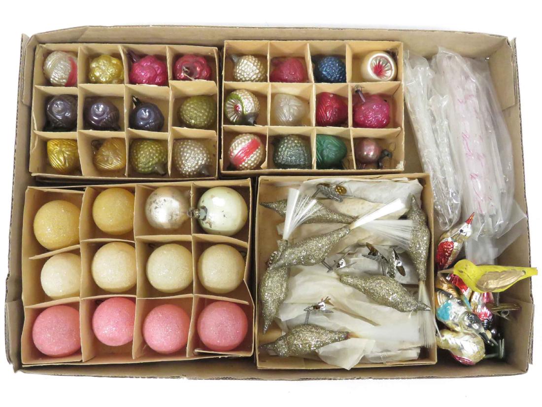 LOT ASSORTED CHRISTMAS ORNAMENTS INCLUDING GLASS BIRD (1 of 4)