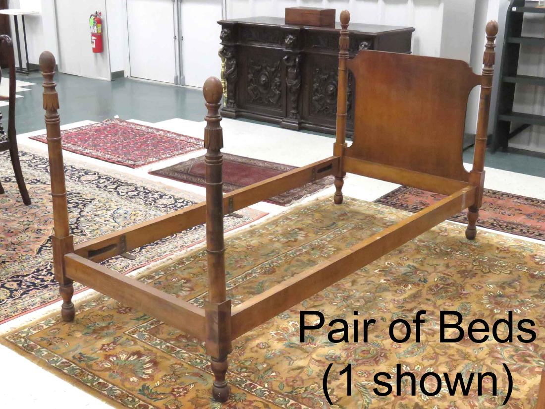 PAIR FEDERAL STYLE CARVED FRUITWOOD 4-POSTER BEDS.: PAIR FEDERAL STYLE CARVED FRUITWOOD 4-POSTER BEDS. HEIGHT 48"; WIDTH 38 1/2"