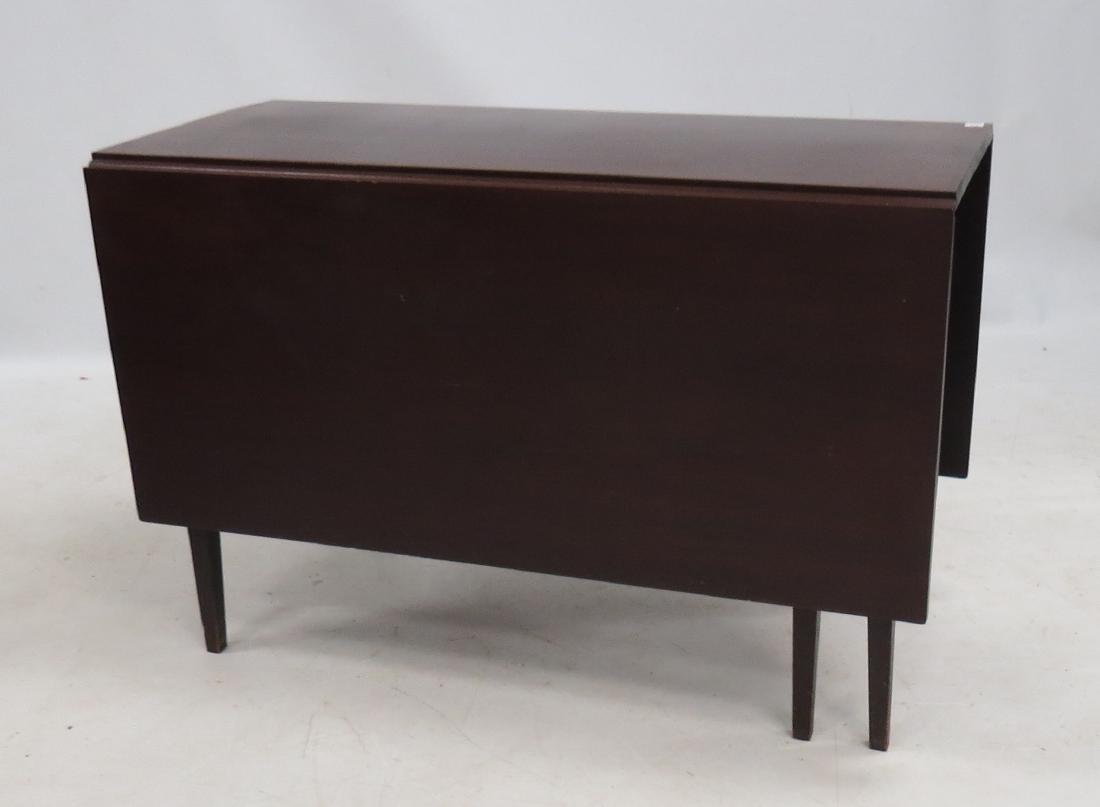 HEPPLEWHITE WALNUT LONG DROP-LEAF TABLE, 19TH CENTURY. (1 of 2)