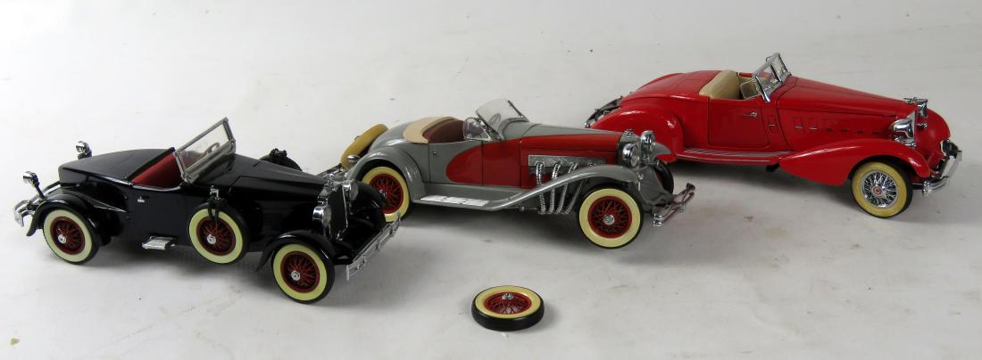 LOT (3) THE DANBURY MINT CAR MODELS INCLUDING RED (1 of 1)