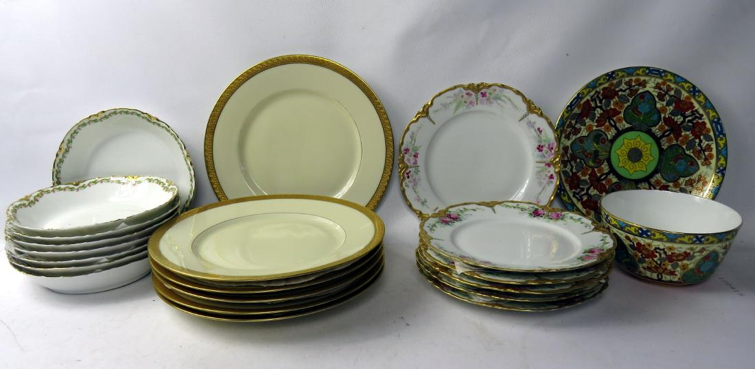 LOT PORCELAIN PLATES & BOWLS INCLUDING SET (6) HAVILAND: LOT PORCELAIN PLATES & BOWLS INCLUDING SET (6) HAVILAND GILT HAND DECORATED & JEWELED DESSERT PLATES, 8 1/2"; SET (8) HAVILAND LIMOGES GILT & DECORATED SOUP BOWLS, 7 3/8"; SET (6) BLACK KNIGHT "AIDA"